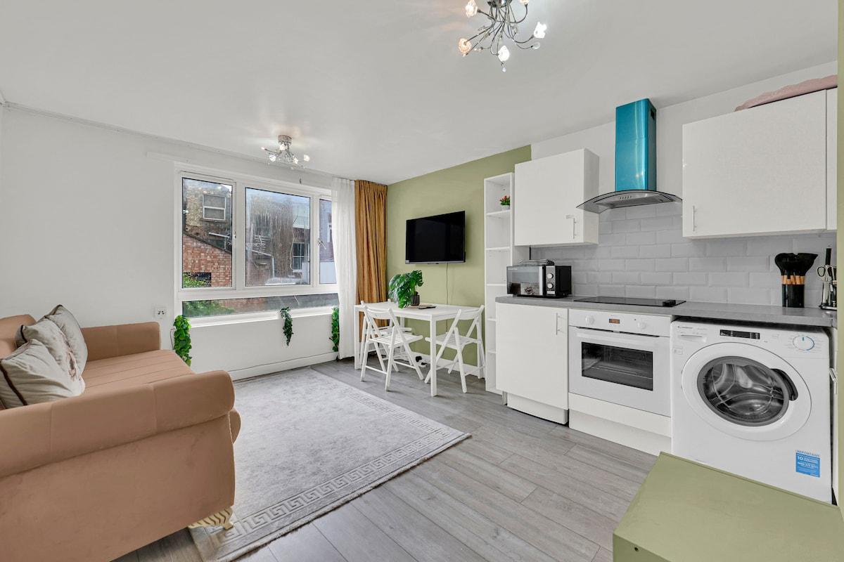 Modern Apartment in Dalston | Central Location